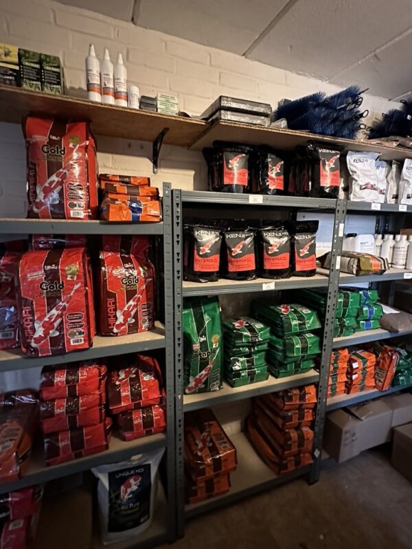 Lagerverkauf im Koiparadise